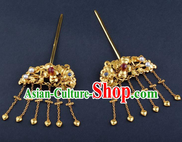 China Ancient Queen Golden Tassel Hair Stick Handmade Hair Jewelry Traditional Ming Dynasty Palace Empress Hairpin