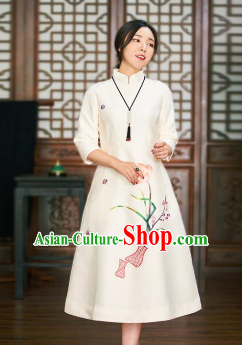 Traditional Chinese Graceful Embroidered Lotus White Cheongsam Tang Suit Silk Qipao Dress for Women