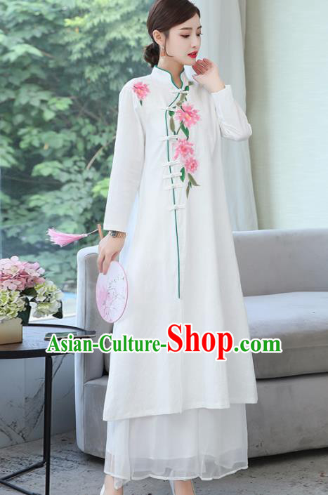 Chinese Traditional Embroidered White Cotton Slubbed Cheongsam Costume China National Qipao Dress for Women