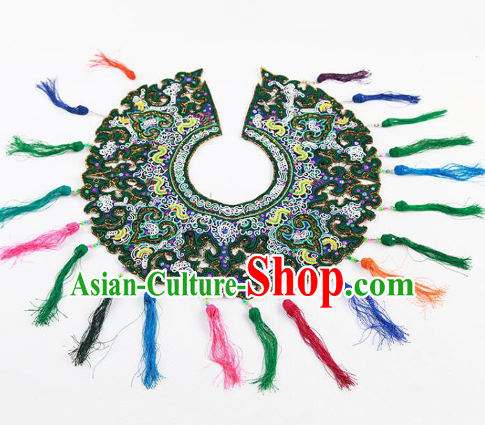 Chinese Traditional Dong Nationality Tassel Green Embroidered Shoulder Accessories Ethnic Embroidery Collar Craft