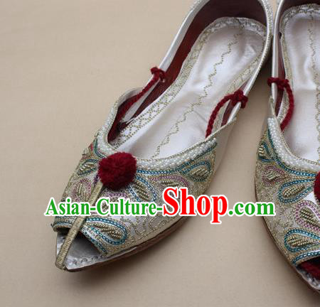 Asian India Traditional National Embroidered Silver Shoes Handmade Indian Folk Dance Shoes for Women