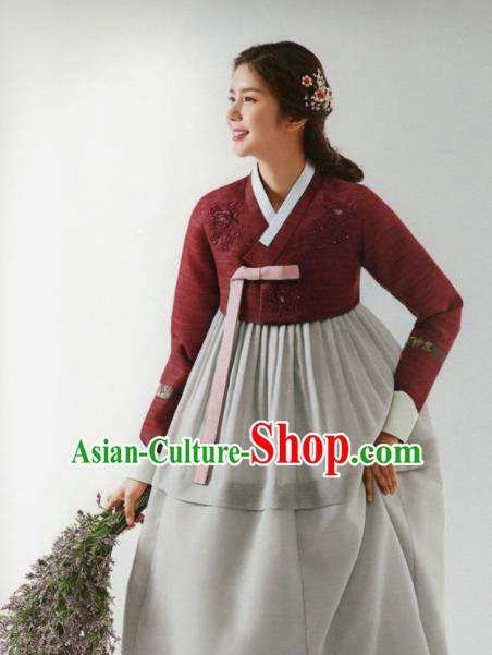 Korean Traditional Hanbok Wedding Mother Dark Red Blouse and Grey Dress Outfits Asian Korea Fashion Costume for Women