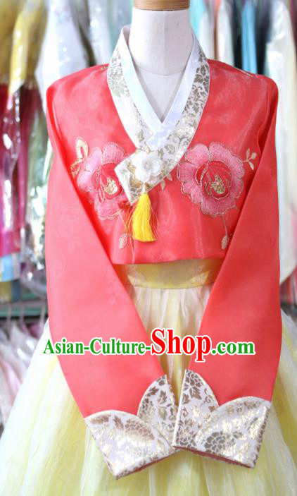 Korean Traditional Garment Bride Mother Hanbok Embroidered Red Blouse and Yellow Dress Outfits Asian Korea Fashion Costume for Women