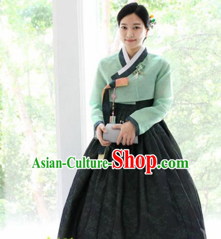 Korean Traditional Garment Green Blouse and Black Dress Mother Hanbok Asian Korea Fashion Costume for Women