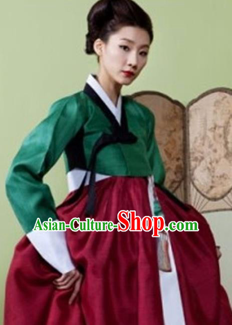 Korean Traditional Court Mother Hanbok Garment Green Blouse and Wine Red Dress Asian Korea Fashion Costume for Women