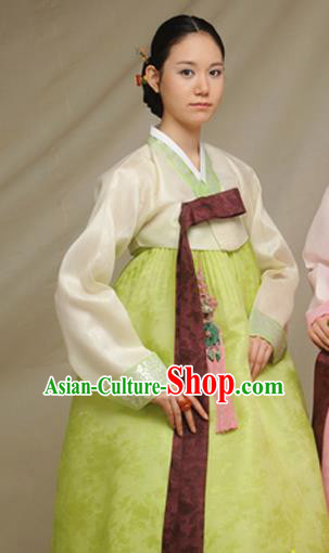 Korean Traditional Court Hanbok White Blouse and Green Dress Garment Asian Korea Fashion Costume for Women
