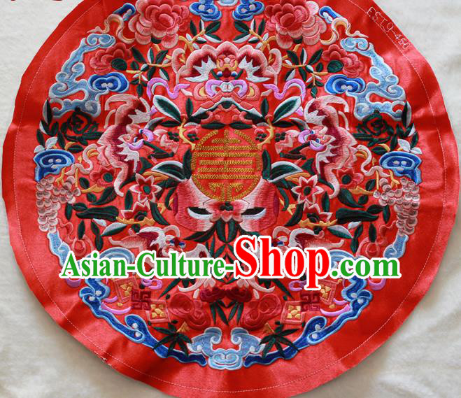 Chinese Traditional Embroidered Bats Red Round Patch Embroidery Craft Embroidering Accessories