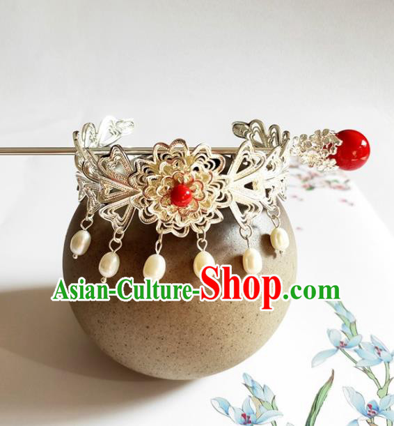 Traditional Chinese Argent Hairdo Crown and Red Bead Hairpin Headdress Ancient Swordsman Hair Accessories for Women