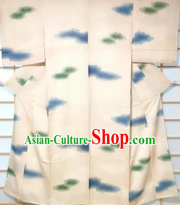 Japanese Classical Cloud Pattern White Kimono Japan Traditional Yukata Dress Costume for Women