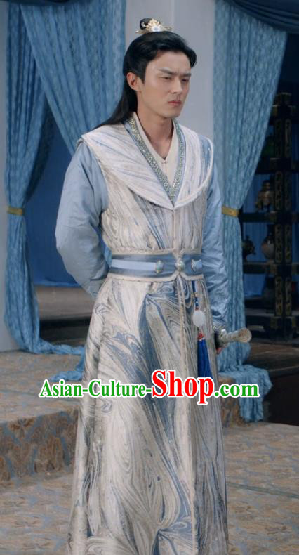 Chinese Ancient Swordsman White Clothing Historical Drama Devastating Beauty Jingnan Sumu Costume and Headpiece for Men