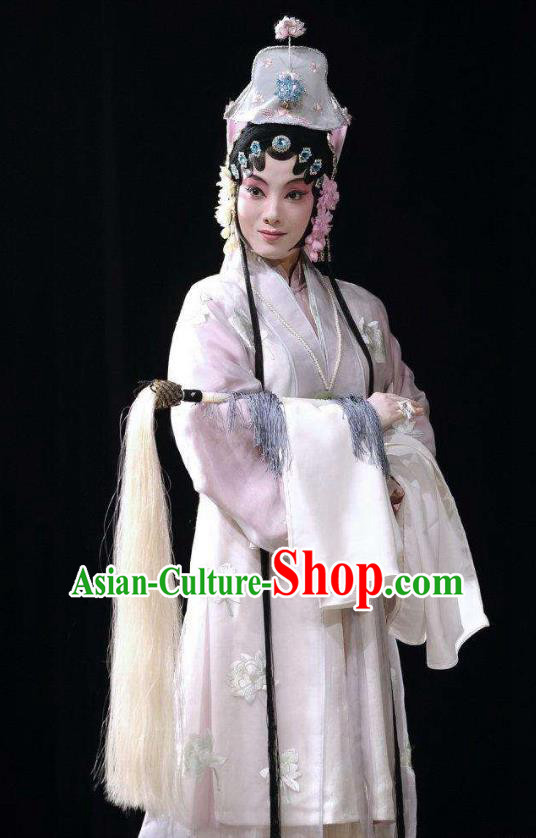 Chinese Traditional Peking Opera Laodan Kun Opera Jade Hairpin Costumes Apparel Hua Tan Chen Jiaolian Garment and Headwear
