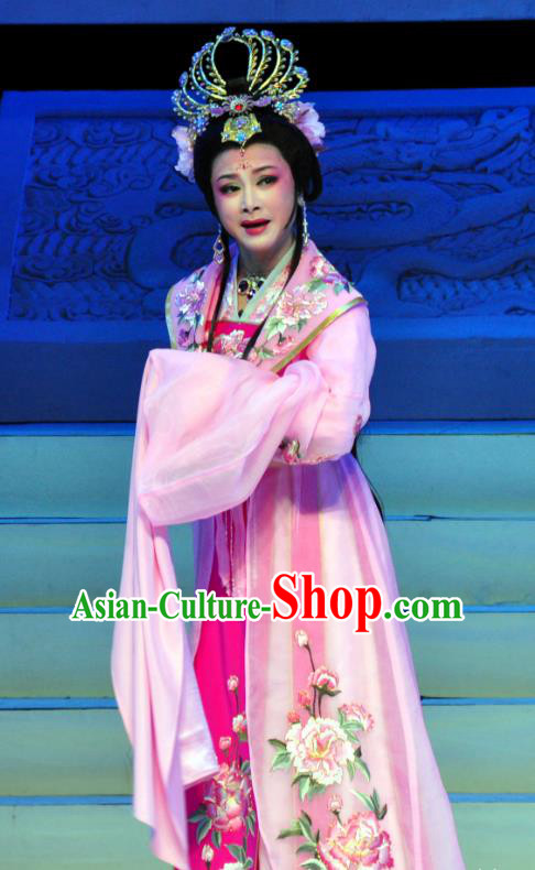 Chinese Shaoxing Opera Palace Lady Pink Garment Apparels and Headdress Palm Civet for Prince Yue Opera Hua Tan Queen Dress Costumes