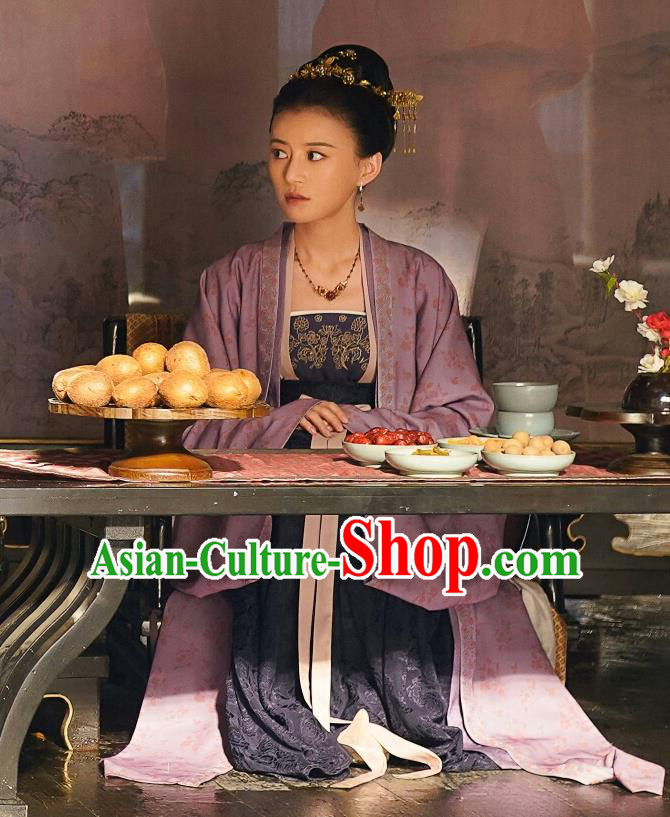 Chinese Ancient Court Woman Hanfu Dress Garment Drama Serenade of Peaceful Joy Song Dynasty Noble Concubine Feng Historical Costumes and Headpieces