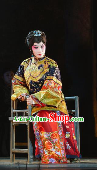 Chinese Beijing Opera Rich Dame Garment Costumes and Hair Accessories Traditional Peking Opera The Golden Cangue Mistress Cao Qiqiao Dress Apparels