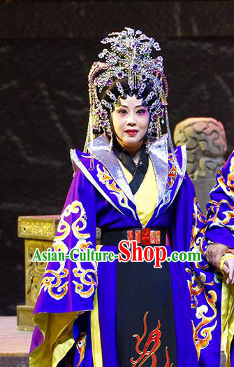 Chinese Cantonese Opera Rani Garment Nan Yue Gong Ci Costumes and Headdress Traditional Guangdong Opera Noble Dame Apparels Queen Dress