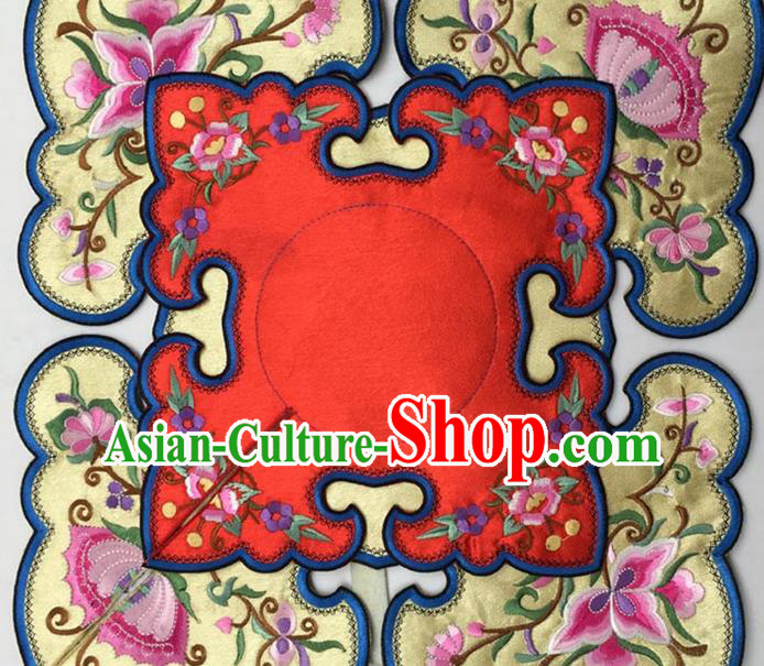 Chinese Traditional Qing Dynasty Embroidered Butterfly Flowers Pattern Yellow Patch Embroidery Craft Embroidered Shoulder Accessories
