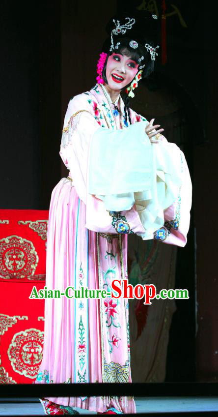 Chinese Sichuan Opera Highlights Rich Lady Garment Costumes and Headdress Cui Xiang Ji Traditional Peking Opera Hua Tan Pink Dress Actress He Fengluan Apparels