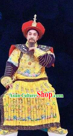 Cang Sheng Zai Shang Chinese Sichuan Opera Emperor Kangxi Apparels Costumes and Headpieces Peking Opera Highlights Laosheng Garment Lord Clothing