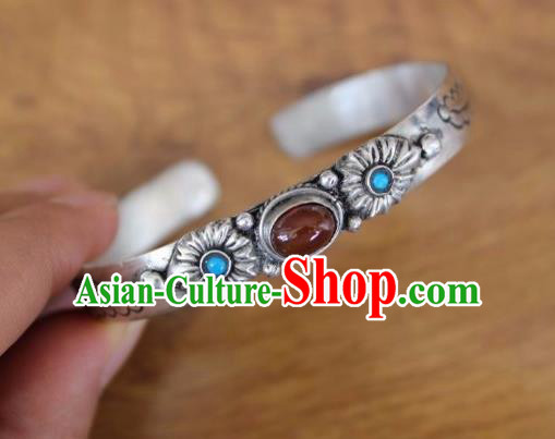 Chinese Traditional Tibetan Nationality Red Stone Bracelet Jewelry Accessories Decoration Handmade Zang Ethnic Carving Silver Bangle for Women